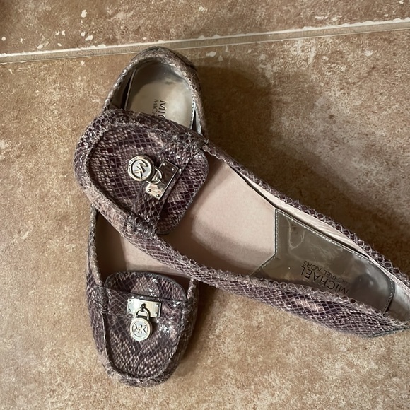 Michael Kors snakeskin shoes - Picture 3 of 3